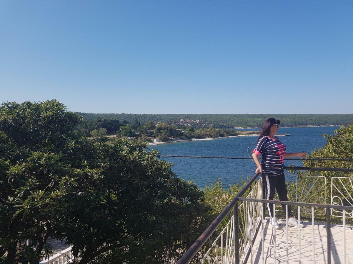 Apartment 51 Горни Карин Екстериор снимка